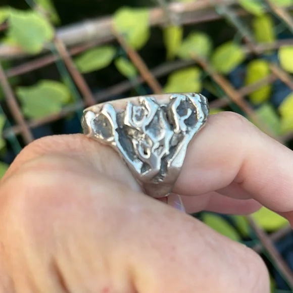 CORAL GODDESS RING - Picture 3 of 5